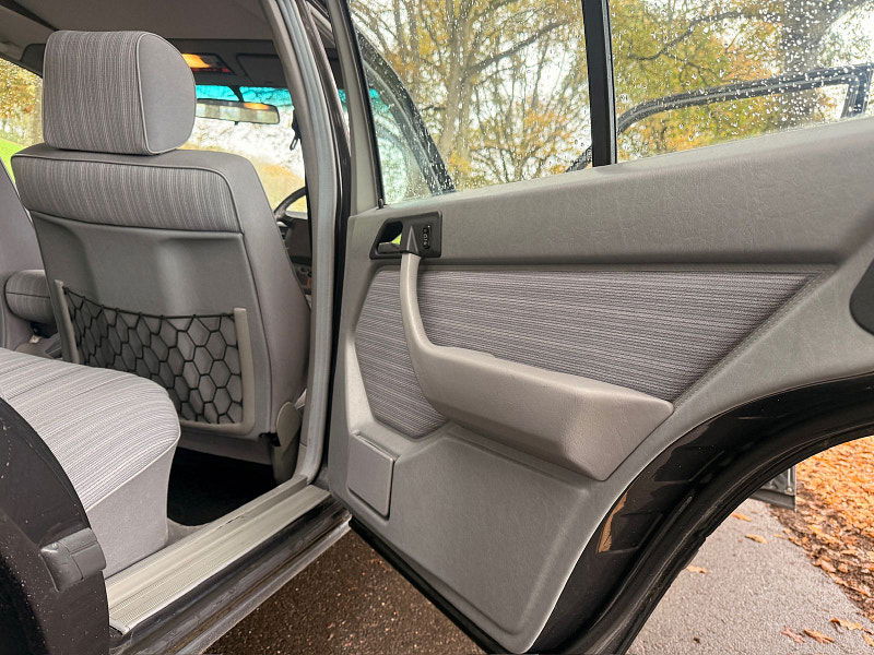 Mercedes-Benz 230 Black 4dr Automatic 2025