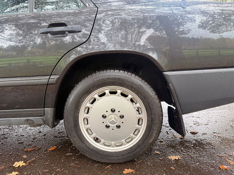 Mercedes-Benz 230 Black 4dr Automatic 2025