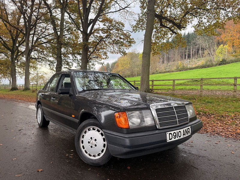 Mercedes-Benz 230 Black 4dr Automatic 2025