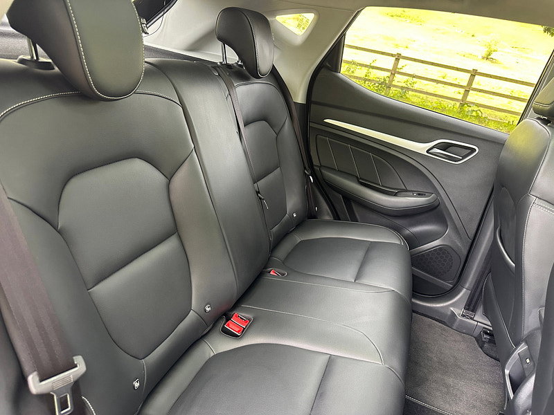 MG MG ZS 44.5kWh Exclusive SUV 5dr Electric Auto (143 ps) 5dr Automatic 2026