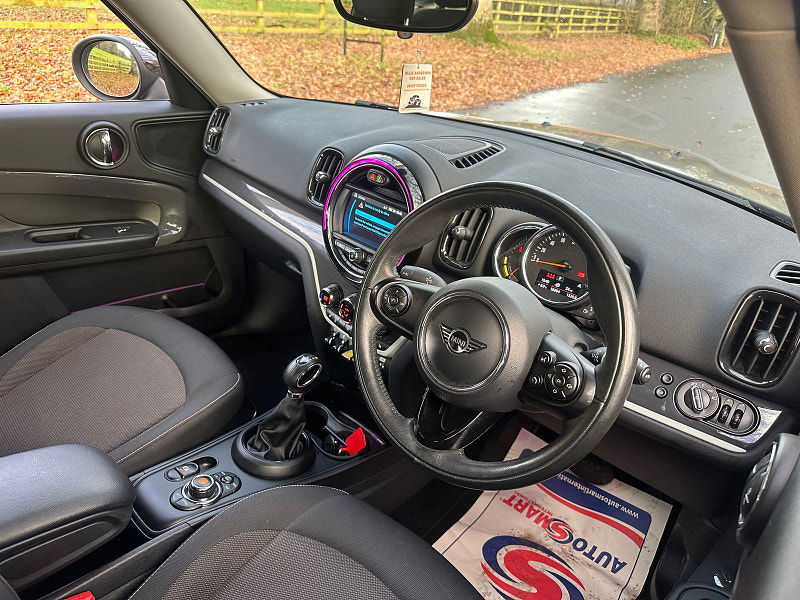 MINI Countryman 1.5 7.6kWh Cooper SE Classic SUV 5dr Petrol Plug-in Hybrid Auto ALL4 Euro 6 (s/s) (224 ps) 5dr Automatic 2025