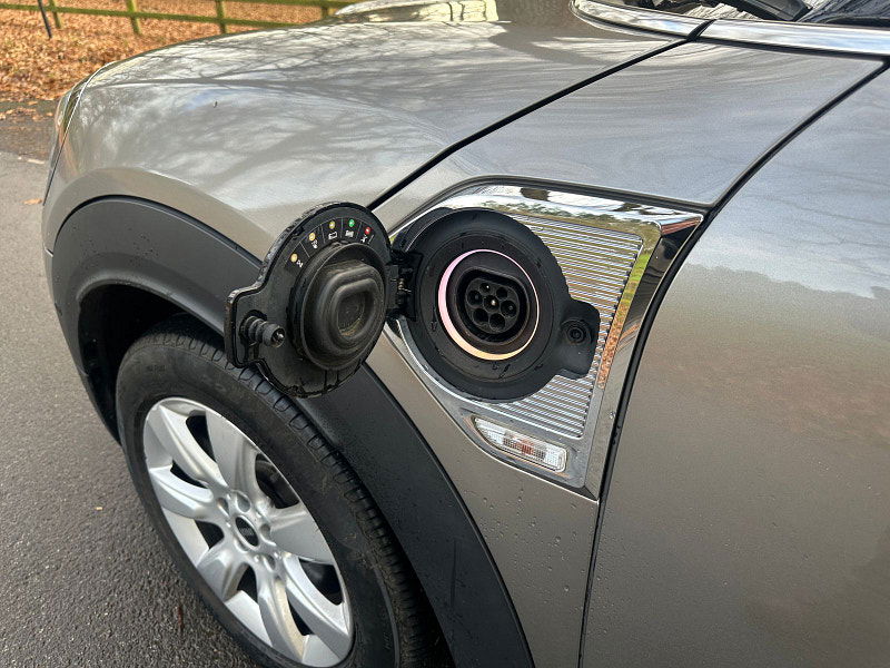 MINI Countryman 1.5 7.6kWh Cooper SE Classic SUV 5dr Petrol Plug-in Hybrid Auto ALL4 Euro 6 (s/s) (224 ps) 5dr Automatic 2025