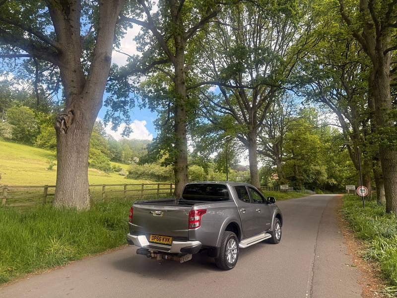 Mitsubishi L200 2.4 DI-D DC Barbarian Pickup Double Cab 4dr Diesel Manual 4WD Euro 6 (178 ps) 4dr Manual 2026