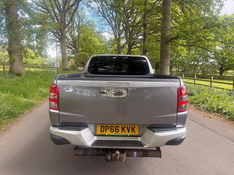 Mitsubishi L200 2.4 DI-D DC Barbarian Pickup Double Cab 4dr Diesel Manual 4WD Euro 6 (178 ps) 4dr Manual 2026