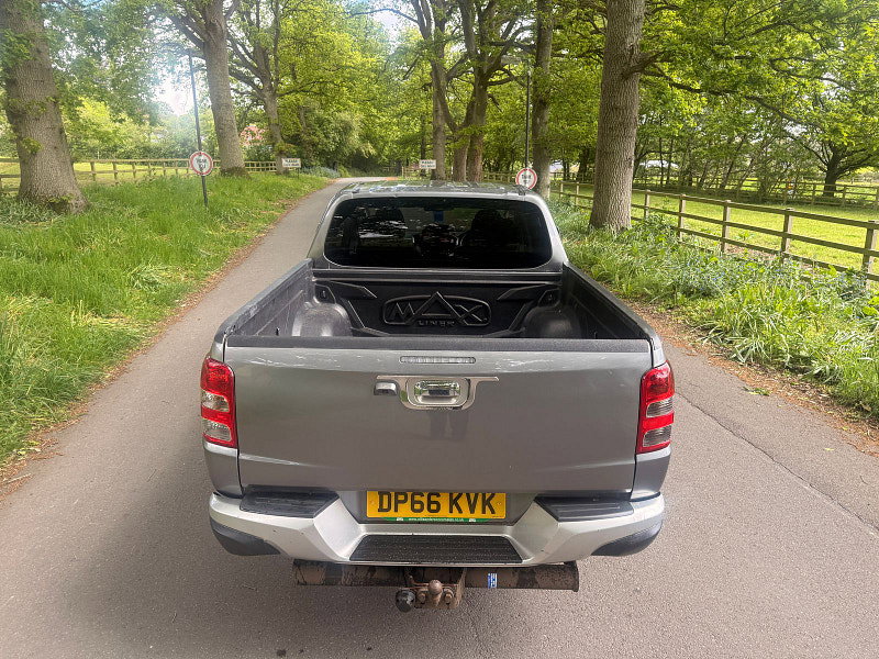 Mitsubishi L200 2.4 DI-D DC Barbarian Pickup Double Cab 4dr Diesel Manual 4WD Euro 6 (178 ps) 4dr Manual 2026