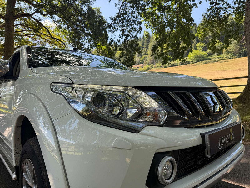 Mitsubishi L200 2.4 L200 Barbarian DI-D 4WD 2dr Manual 2025