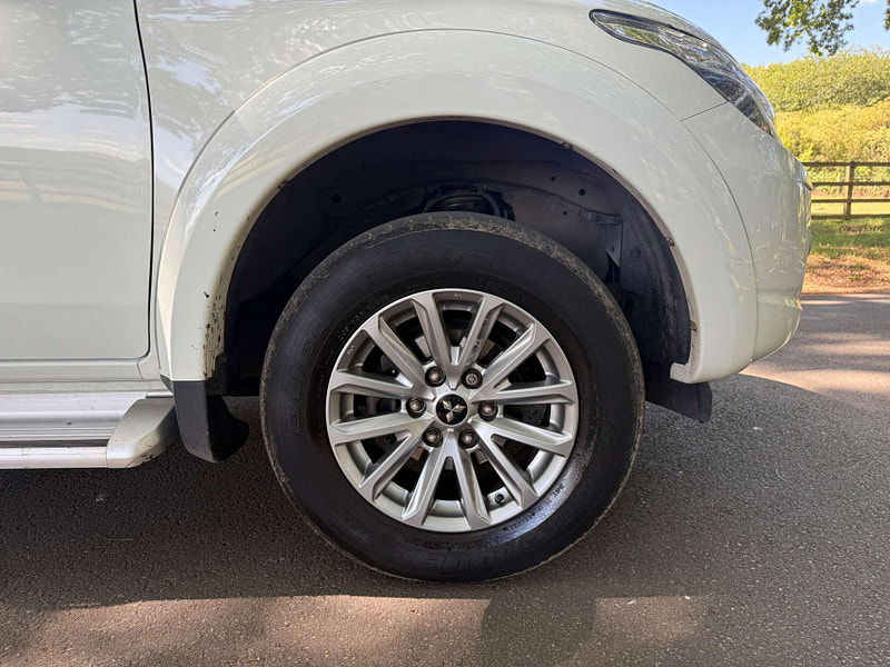 Mitsubishi L200 2.4 L200 Barbarian DI-D 4WD 2dr Manual 2025