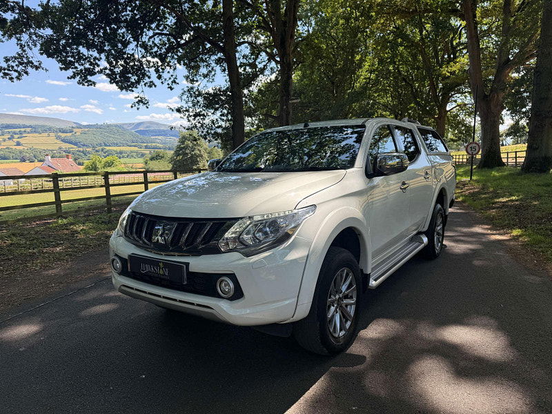 Mitsubishi L200 2.4 L200 Barbarian DI-D 4WD 2dr Manual 2025