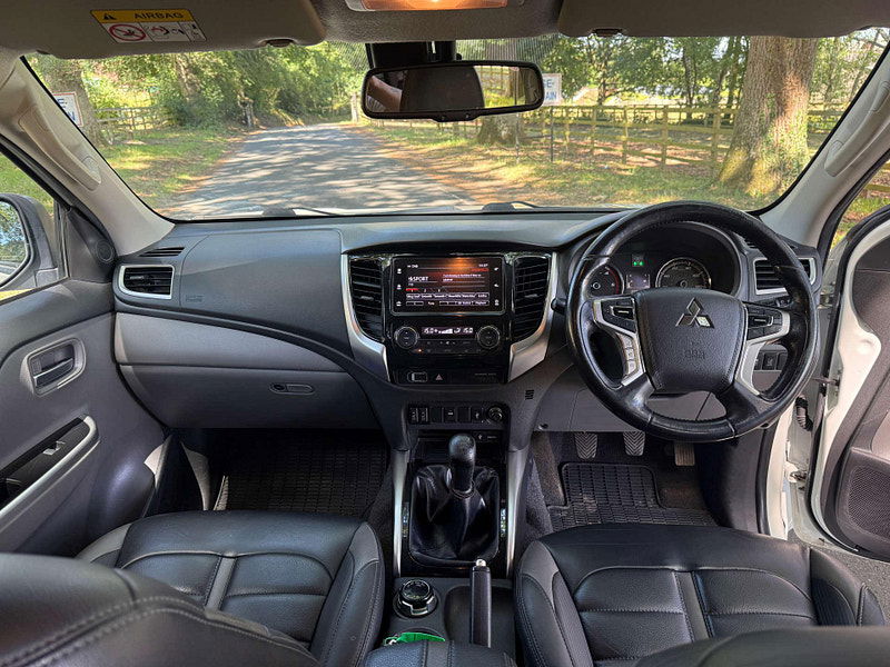 Mitsubishi L200 2.4 L200 Barbarian DI-D 4WD 2dr Manual 2025