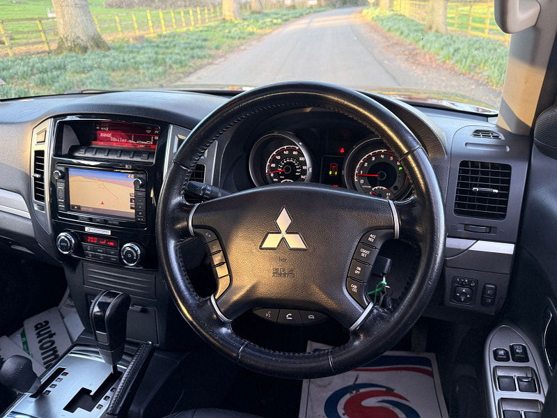 Mitsubishi Shogun 3.2 DI-DC SG4 SUV 5dr Diesel Auto 4WD Euro 6 LWB (187 ps) 5dr Automatic 2026