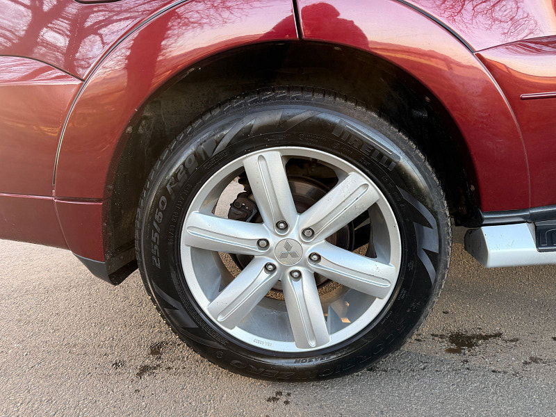 Mitsubishi Shogun 3.2 DI-DC SG4 SUV 5dr Diesel Auto 4WD Euro 6 LWB (187 ps) 5dr Automatic 2026