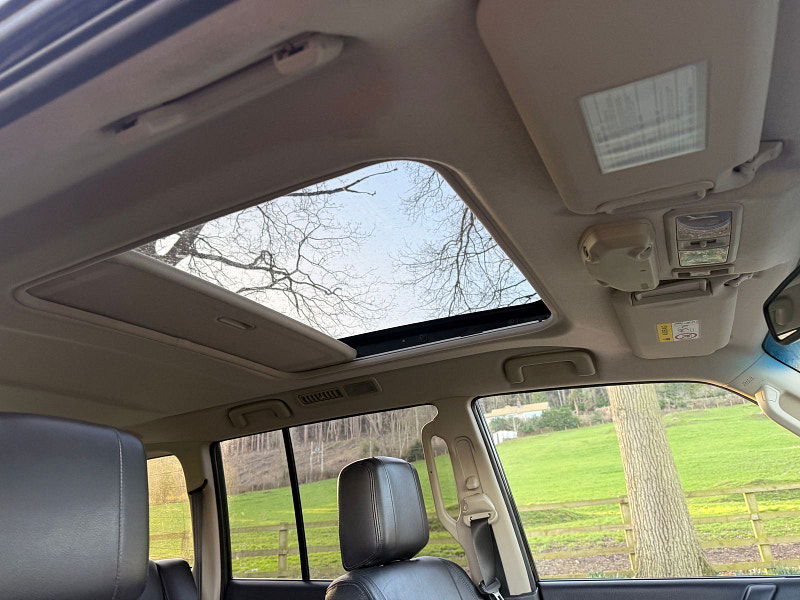 Mitsubishi Shogun 3.2 DI-DC SG4 SUV 5dr Diesel Auto 4WD Euro 6 LWB (187 ps) 5dr Automatic 2026