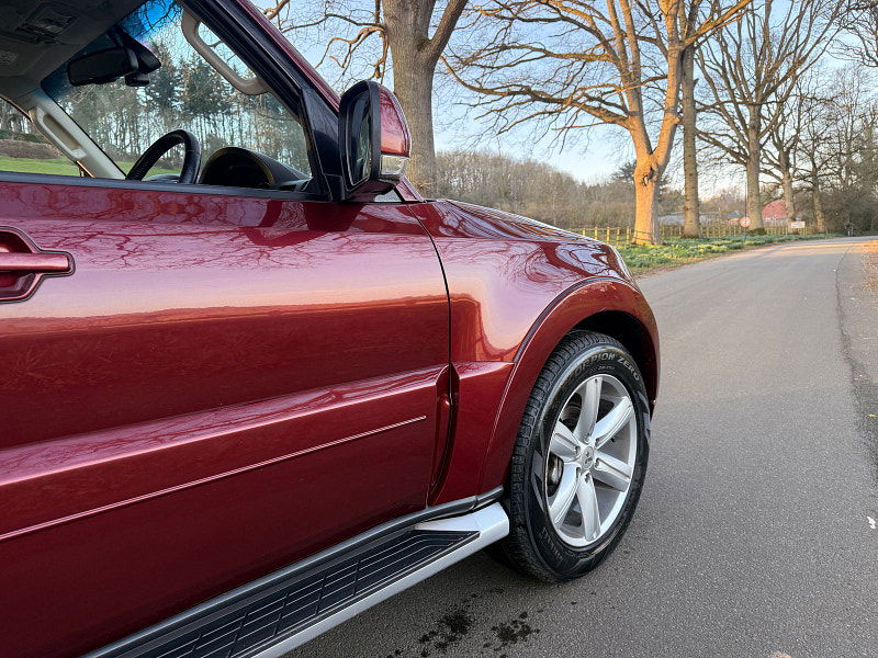 Mitsubishi Shogun 3.2 DI-DC SG4 SUV 5dr Diesel Auto 4WD Euro 6 LWB (187 ps) 5dr Automatic 2026