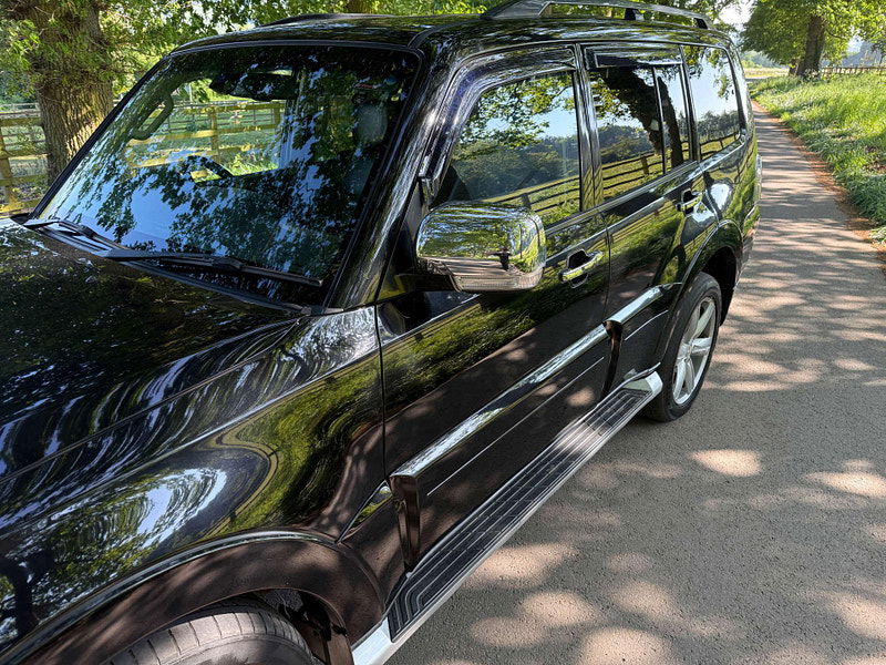Mitsubishi Shogun 3.2 Shogun SG4 DI-D LWB Auto 4WD 5dr 5dr Automatic 2025
