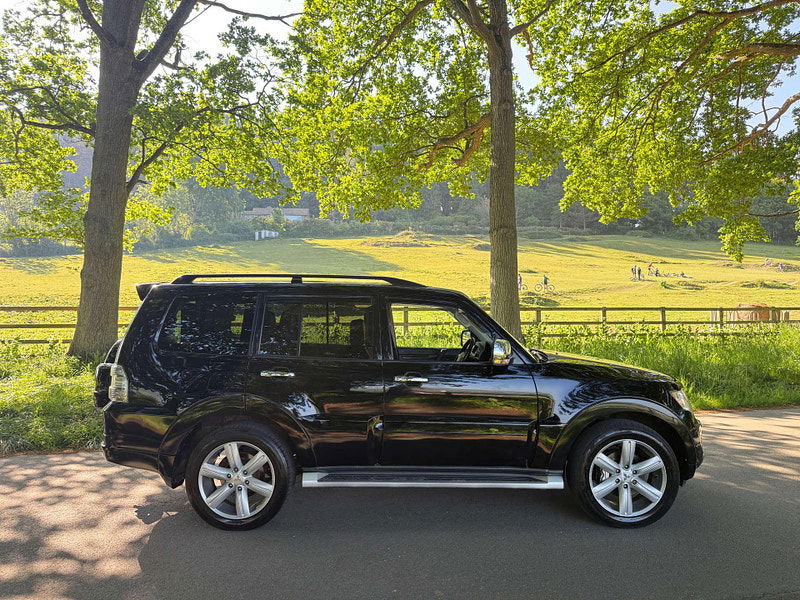 Mitsubishi Shogun 3.2 Shogun SG4 DI-D LWB Auto 4WD 5dr 5dr Automatic 2025