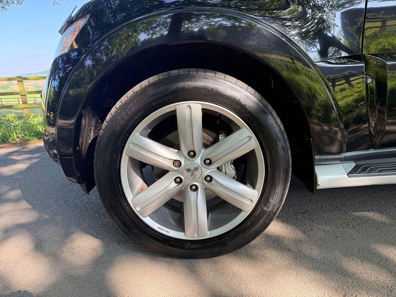 Mitsubishi Shogun 3.2 Shogun SG4 DI-D LWB Auto 4WD 5dr 5dr Automatic 2025