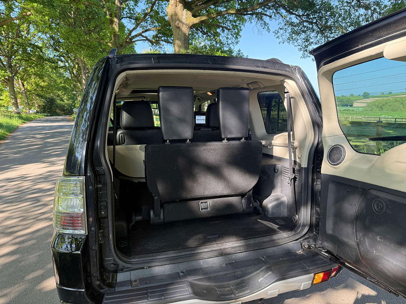 Mitsubishi Shogun 3.2 Shogun SG4 DI-D LWB Auto 4WD 5dr 5dr Automatic 2025