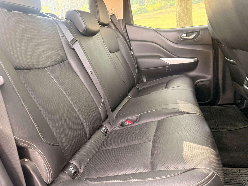 Nissan Navara 2.3 Navara Tekna dCi Auto 4WD 5dr 5dr Automatic 2025