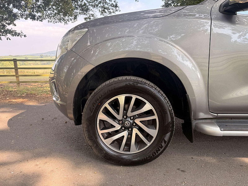 Nissan Navara 2.3 Navara Tekna dCi Auto 4WD 5dr 5dr Automatic 2025