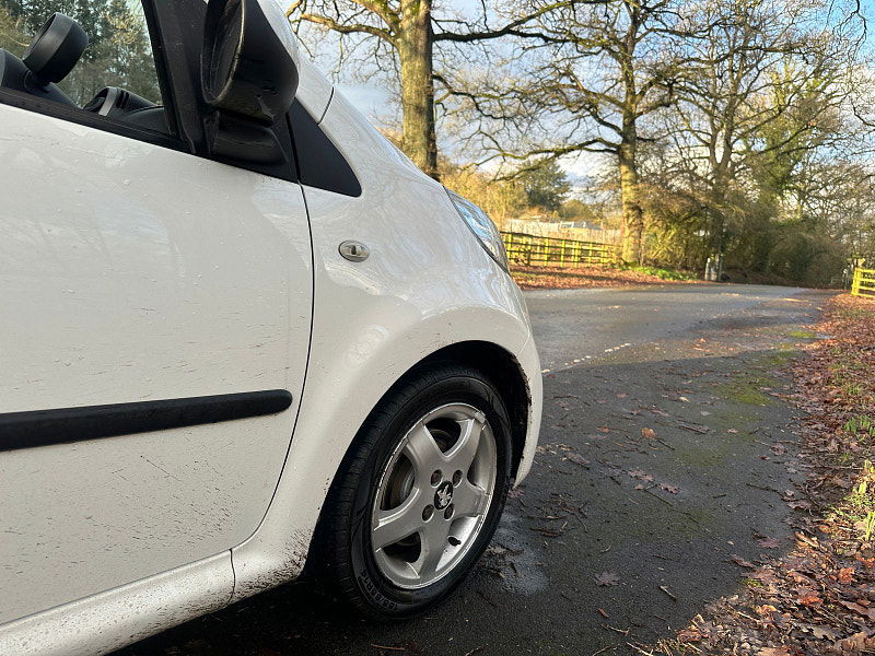 Peugeot 107 1.0 12V Allure Hatchback 5dr Petrol Manual Euro 5 (68 ps) 5dr Manual 2026