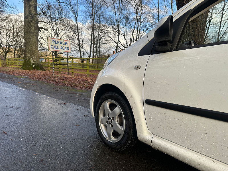 Peugeot 107 1.0 12V Allure Hatchback 5dr Petrol Manual Euro 5 (68 ps) 5dr Manual 2026