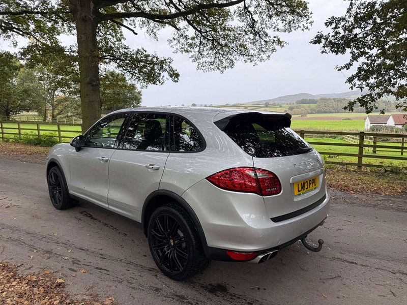 Porsche Cayenne 3.0 Cayenne V6 D Tiptronic 4WD 5dr 5dr Automatic 2025