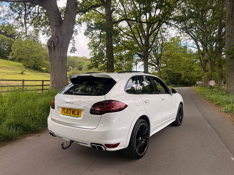 Porsche Cayenne 4.2 TD V8 S SUV 5dr Diesel TiptronicS 4WD Euro 5 (s/s) (382 ps) 5dr Automatic 2026