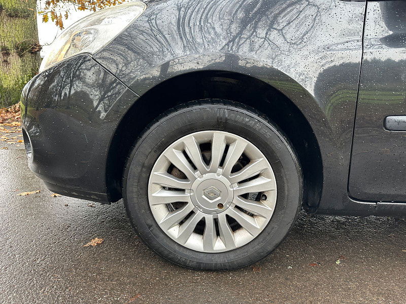 Renault Clio Hatchback 5dr Manual 2025