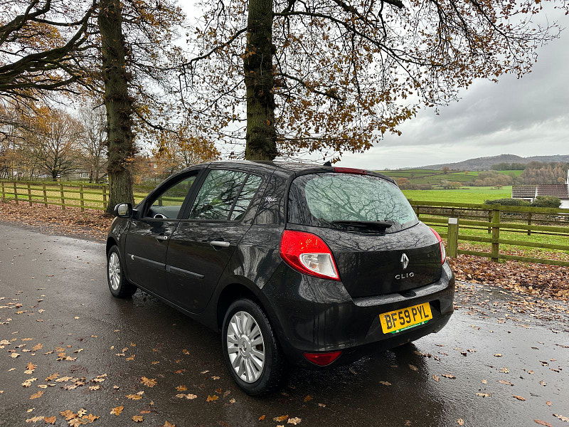 Renault Clio Hatchback 5dr Manual 2025