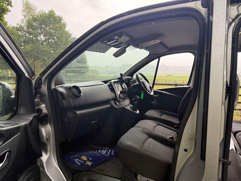 Renault Trafic 2.0 Trafic LL30 Sport Energy dCi Auto 4dr Automatic 2025