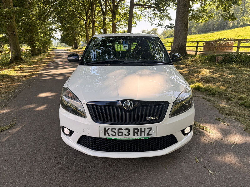 Skoda Fabia 1.4 TSI vRS S2000 Hatchback 5dr Petrol DSG Euro 5 (180 ps) 5dr Automatic 2026