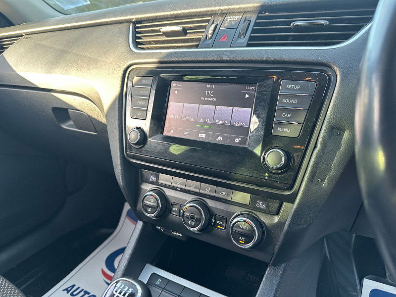 Skoda Octavia 2.0 TDI SE Estate 5dr Diesel Manual 4WD Euro 6 (s/s) (150 ps) 5dr Manual 2026