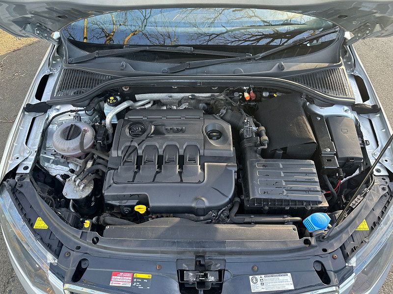 Skoda Octavia 2.0 TDI SE Estate 5dr Diesel Manual 4WD Euro 6 (s/s) (150 ps) 5dr Manual 2026