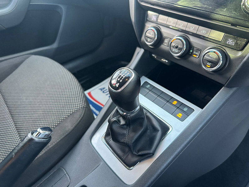 Skoda Octavia 2.0 TDI SE Estate 5dr Diesel Manual 4WD Euro 6 (s/s) (150 ps) 5dr Manual 2026