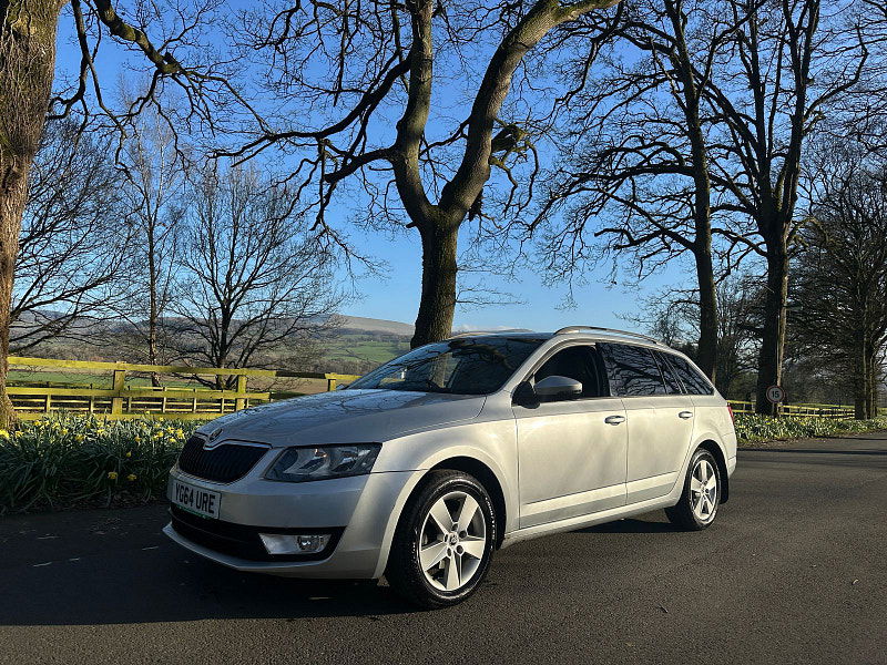 Skoda Octavia 2.0 TDI SE Estate 5dr Diesel Manual 4WD Euro 6 (s/s) (150 ps) 5dr Manual 2026