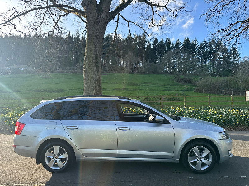 Skoda Octavia 2.0 TDI SE Estate 5dr Diesel Manual 4WD Euro 6 (s/s) (150 ps) 5dr Manual 2026