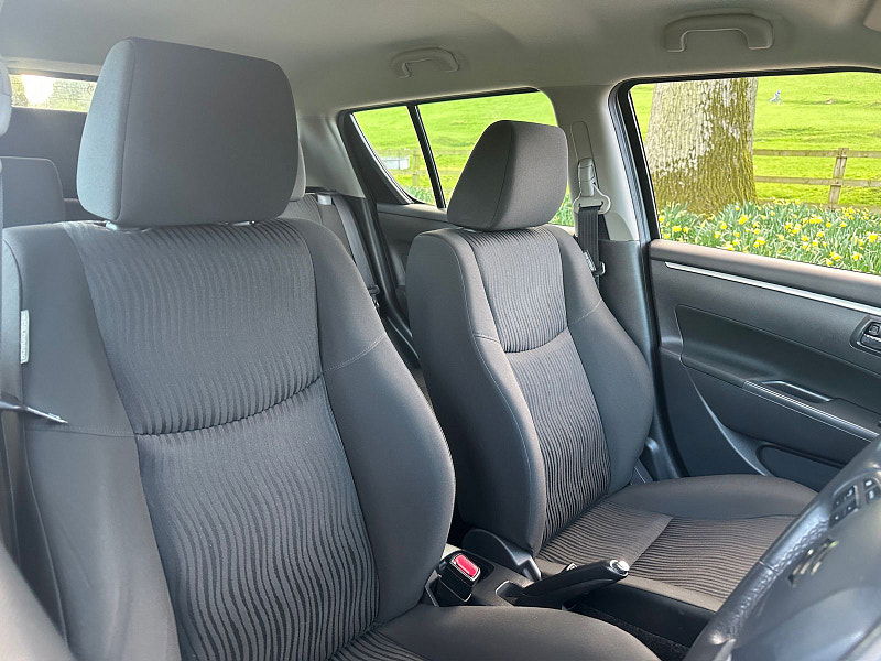 Suzuki Swift 1.2 SZ2 Hatchback 5dr Petrol Manual Euro 5 (94 ps) 5dr Manual 2026