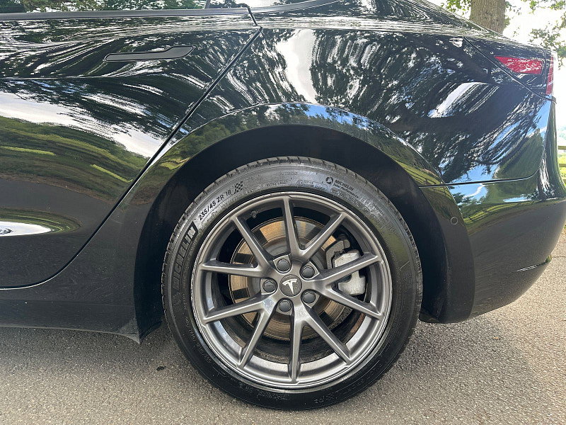 Tesla Model 3 Standard Range Plus Saloon 4dr Electric Auto RWD (241 bhp) 4dr Automatic 2026