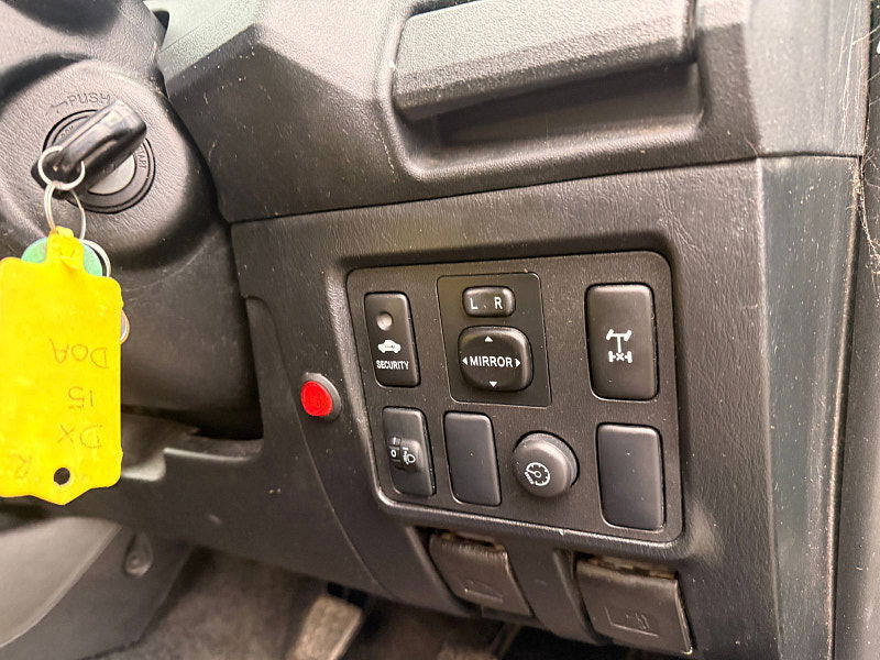 Toyota Hilux 2.5 D-4D Active Pickup Extended Cab 4dr Diesel Manual 4WD Euro 5 (144 ps) 4dr Manual 2026