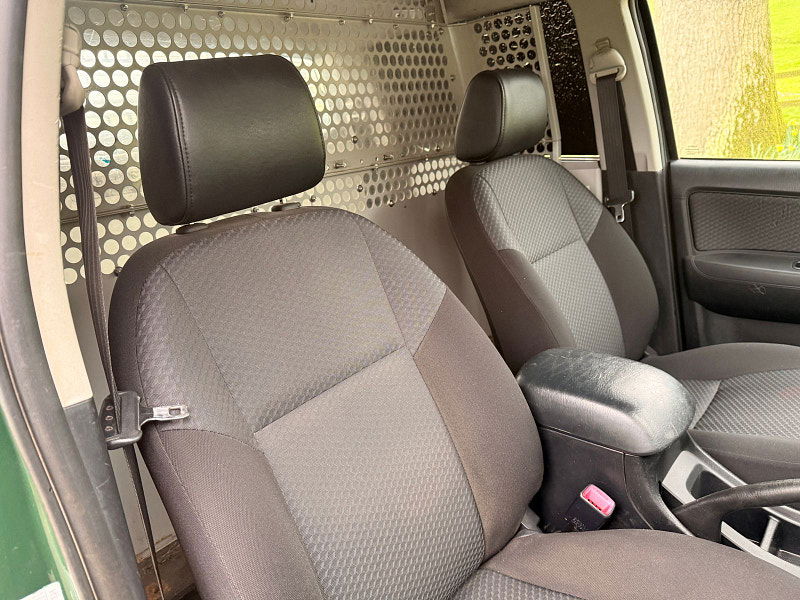 Toyota Hilux 2.5 D-4D Active Pickup Extended Cab 4dr Diesel Manual 4WD Euro 5 (144 ps) 4dr Manual 2026