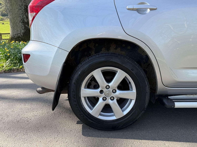 Toyota RAV4 2.2 RAV4 XT-R D-4D 4WD 5dr 5dr Manual 2025
