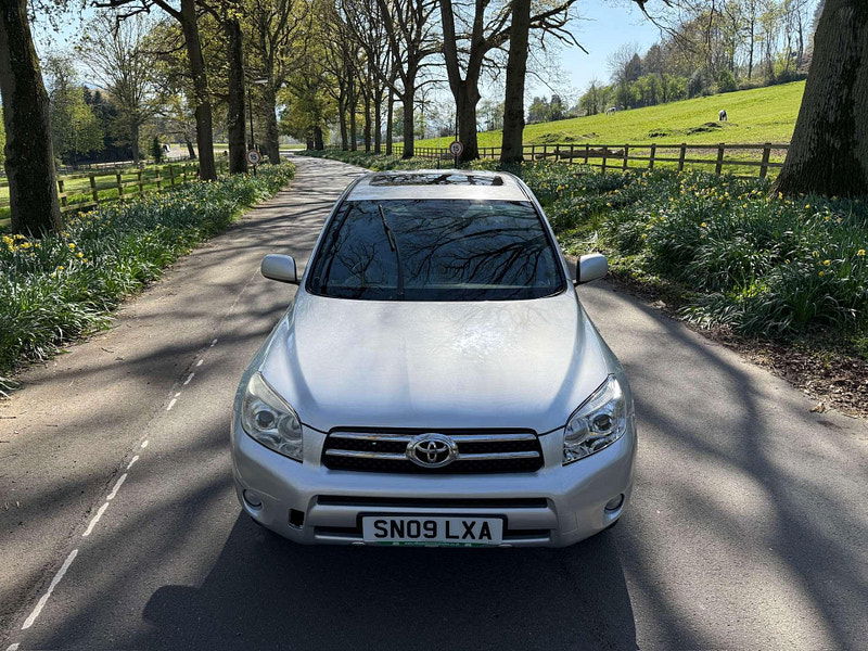 Toyota RAV4 2.2 RAV4 XT-R D-4D 4WD 5dr 5dr Manual 2025