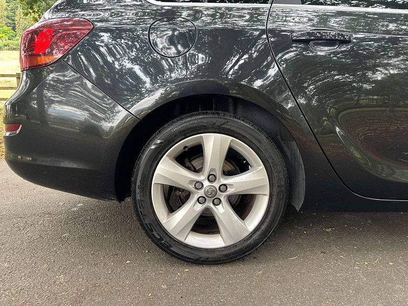 Vauxhall Astra 1.6 Astra SRI 5dr 5dr Manual 2025
