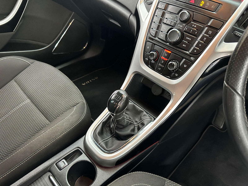 Vauxhall Astra 1.6 Astra SRI 5dr 5dr Manual 2025