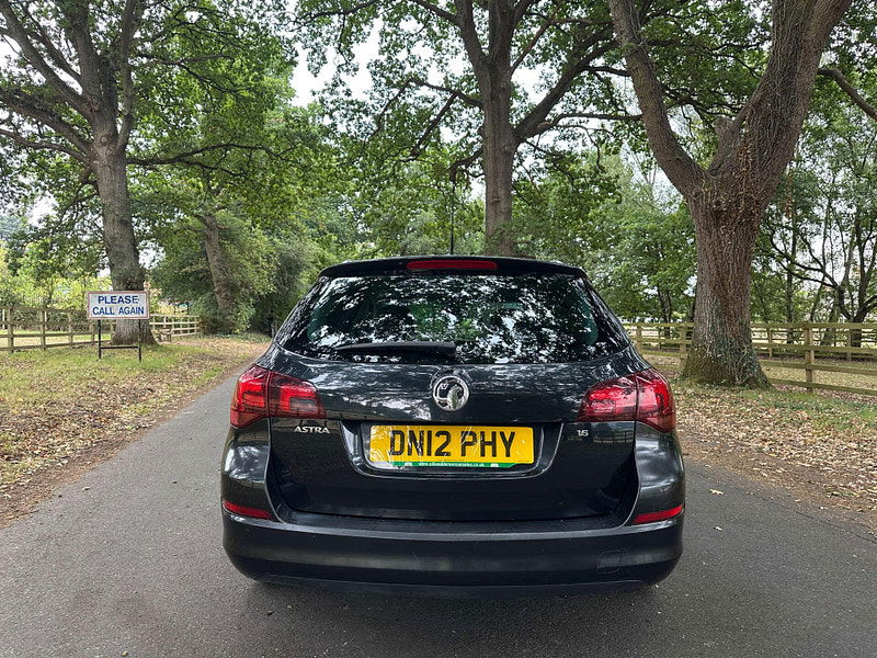 Vauxhall Astra 1.6 Astra SRI 5dr 5dr Manual 2025