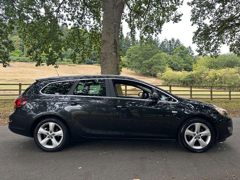 Vauxhall Astra 1.6 Astra SRI 5dr 5dr Manual 2025