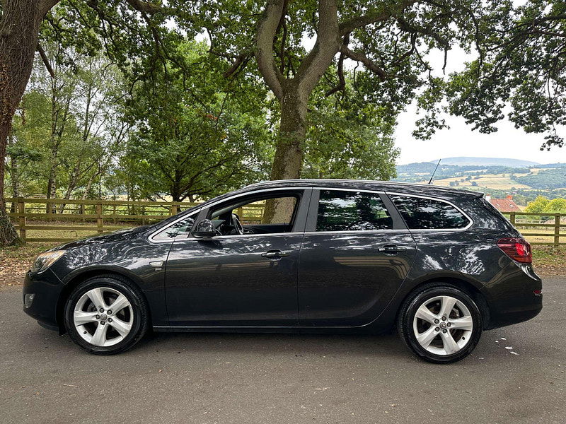 Vauxhall Astra 1.6 Astra SRI 5dr 5dr Manual 2025