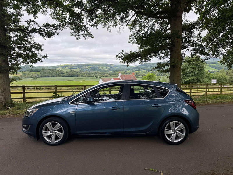 Vauxhall Astra 1.6 Astra SRI Auto 5dr 5dr Automatic 2025