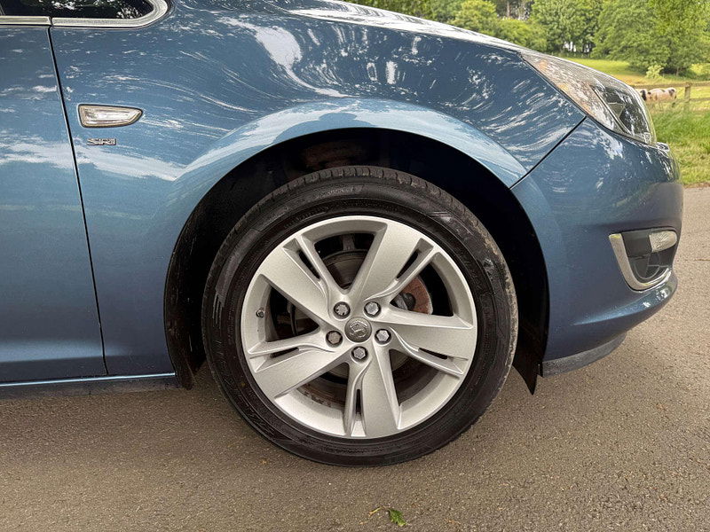 Vauxhall Astra 1.6 Astra SRI Auto 5dr 5dr Automatic 2025