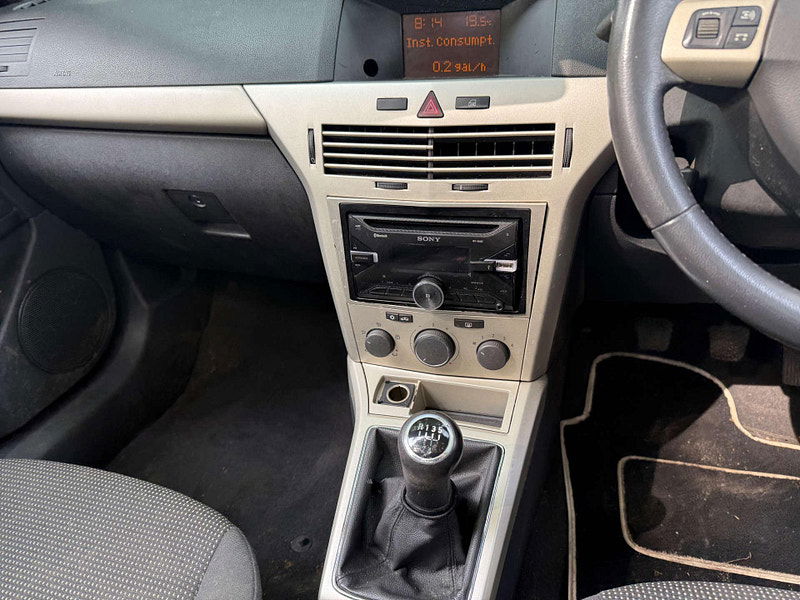 Vauxhall Astra 1.6 Astra TwinTop Sport 2dr 2dr Manual 2025
